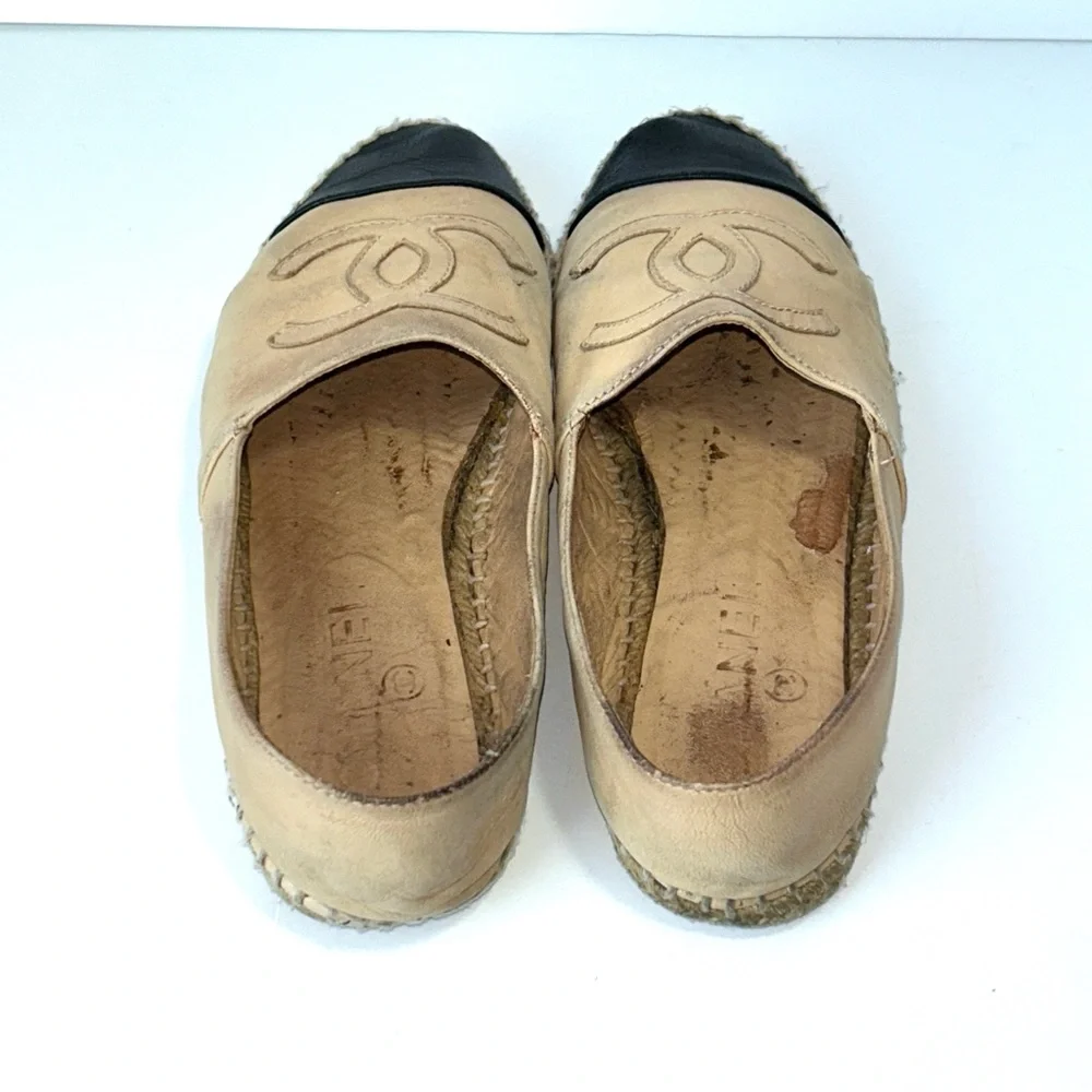 Chanel‎ Beige and Black Leather Espadrilles Flats Sz 39(8)